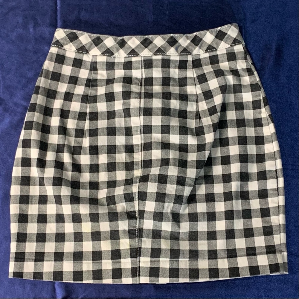 Plaid Skirt - Picture 2 of 2